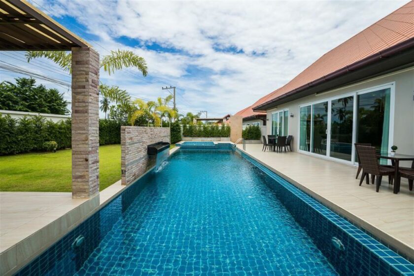 Exclusive Pool Villas in Na Jomtien for Your Perfect Getaway