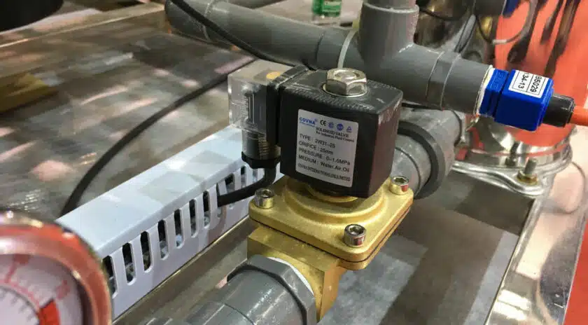Difference between solenoid valve and motorized valve