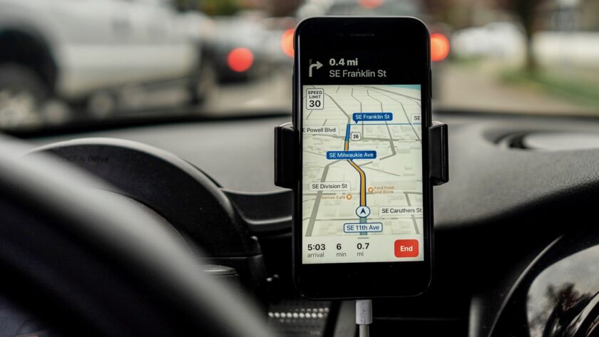 What You Should Know About iPhone Car Mounts
