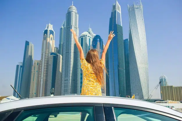 Travel around the UAE by rented car: routes, tips, and recommendations
