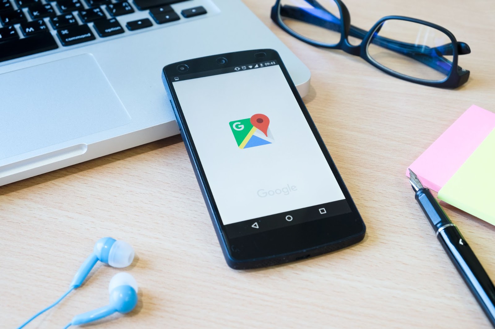 The Complete Guide To How To Track Someone On Google Maps & What You